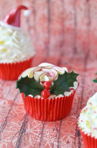 christmas holly cupcake