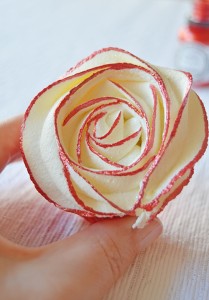 final flower christmas holly cupcake