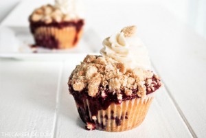 blackberry_cobbler_cupcake5