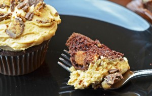 Reese-Peanut-Butter-Cupcake-1